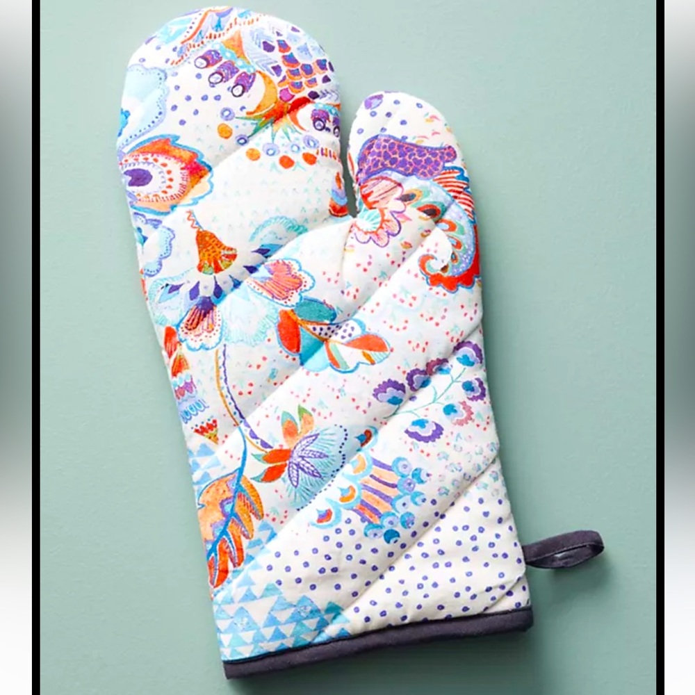 Liberty x Anthropologie Grand Bazaar Oven Mitts, NWT and NIP x1 mitt